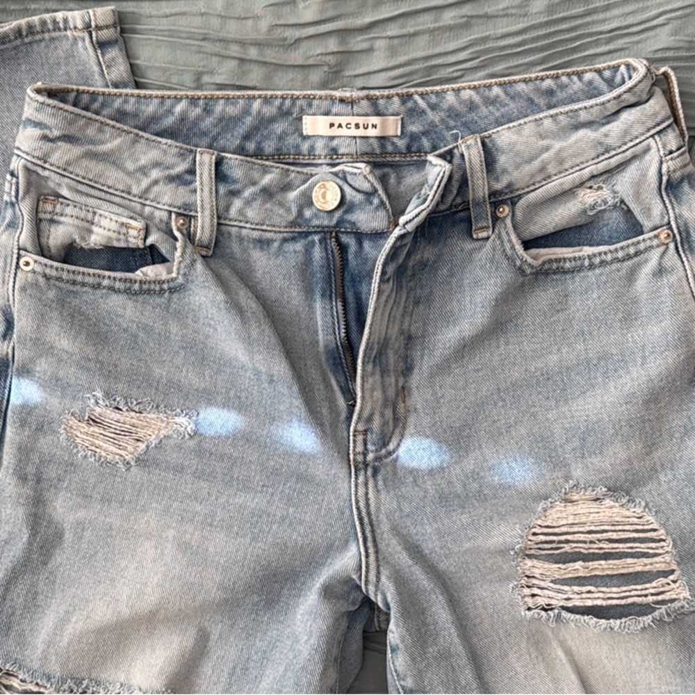 PacSun Distressed Light Wash Jeans